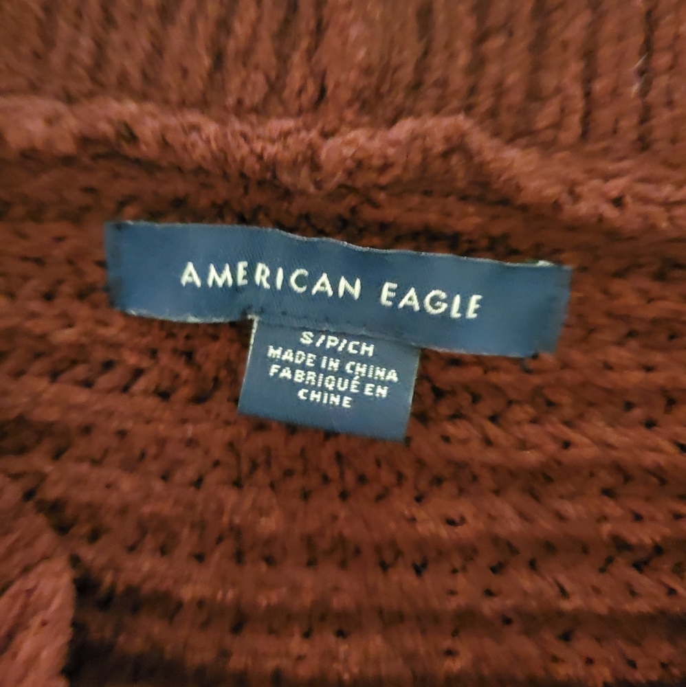 AE Cropped Sweater - Picture 4 of 6